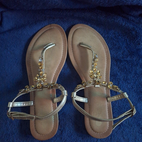 Shoes - Women's Tan T-Strap Sandals Size 10